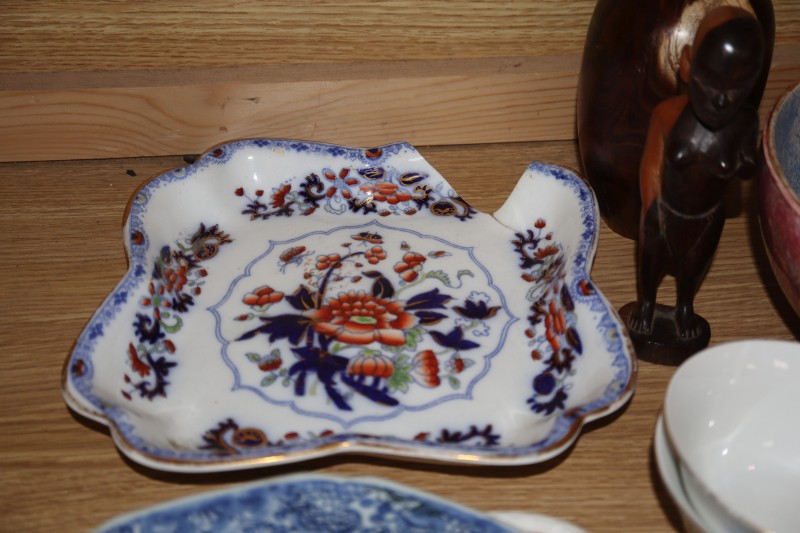 A quantity of Chinese and other ceramics